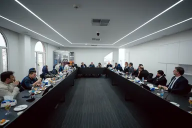 سخنرانی و جلسات لیاتیم
